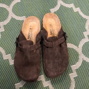 Naot Aviv clogs sz 39